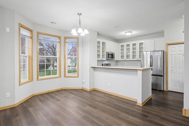7539 12 Th St N, Townhouse with 3 bedrooms, 3 bathrooms and null parking in Oakdale MN | Image 7