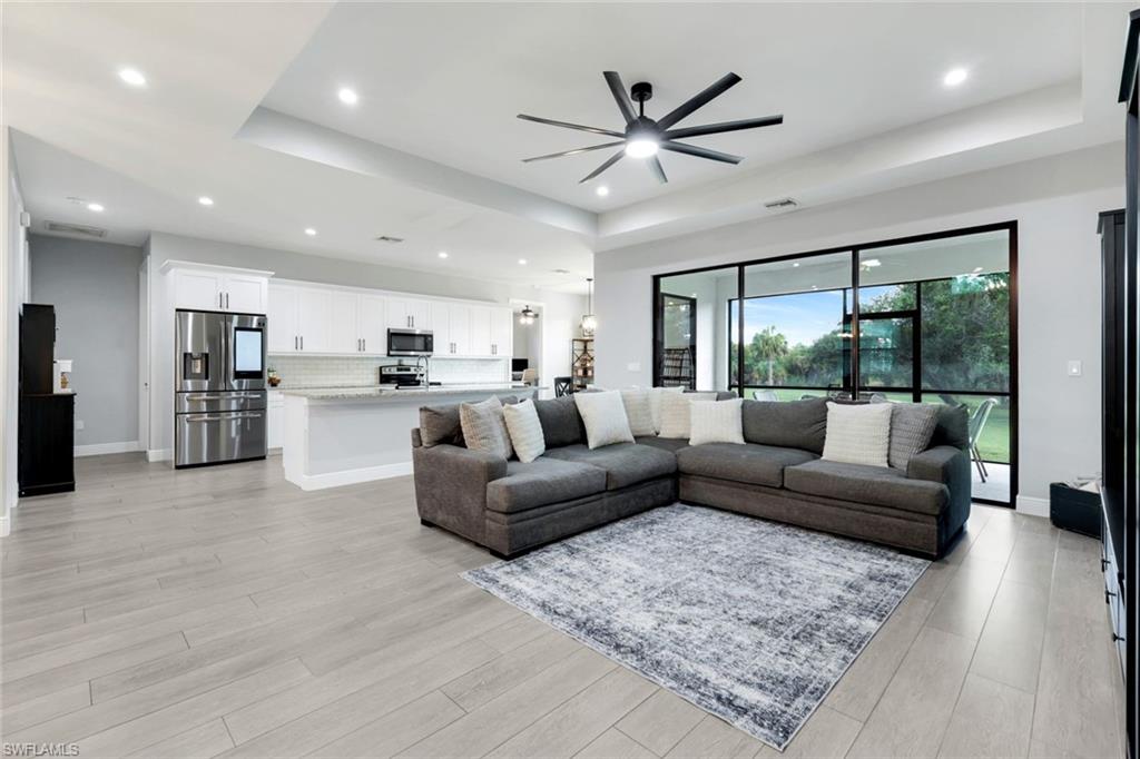 Residential in NAPLES 2