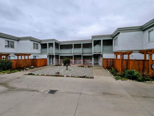 322-5780 Trail Ave, Sechelt, BC, V7Z0K5 | Card Image