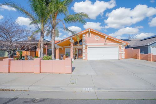 828 Olivewood Drive, Los Banos, CA, 93635 | Card Image