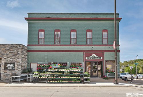 107 W Eldora Avenue, Weeping Water, NE, 68463 | Card Image