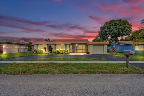 8109 Nw 73rd Ter, Tamarac, FL, 33321-4849 | Card Image