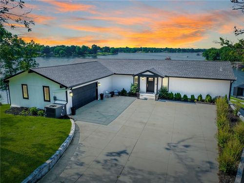 490 Lake Viking Ter, Gallatin, MO, 64640-8315 | Card Image