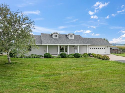 660 Highway 19 Blvd, Dennison, MN, 55018-7209 | Card Image