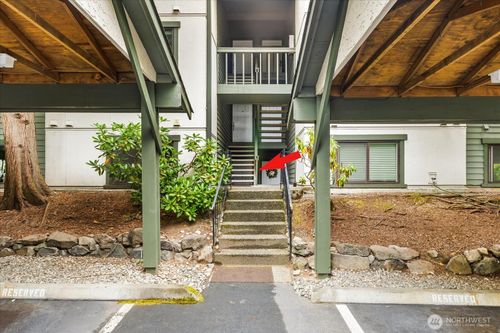 apt-j103-12904 126th Ct Ne, Kirkland, WA, 98034-3274 | Card Image