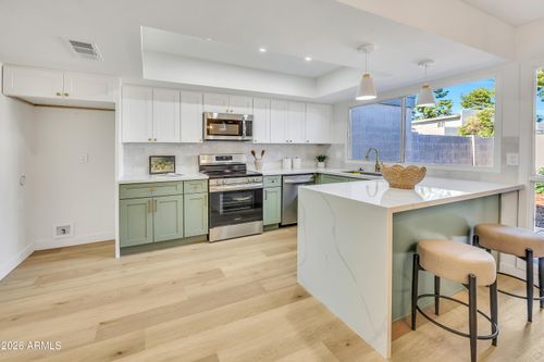 1822 W Marlette Ave, Phoenix, AZ, 85015-2038 | Card Image