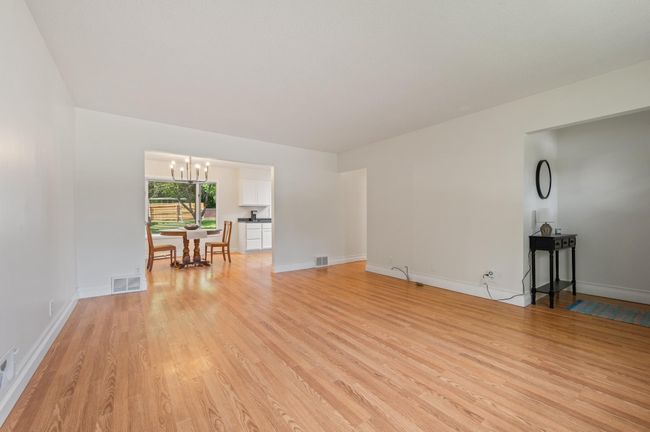 Living Room to Dining | Image 7