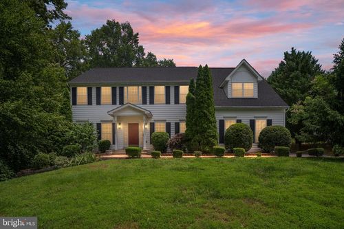 5 Oak Crest Ct, FREDERICKSBURG, VA, 22405-2440 | Card Image