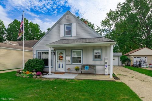 29226 W Willowick Drive, Willowick, OH, 44095 | Card Image