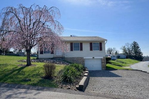6301 Broad St, South Park, PA, 15129-9669 | Card Image