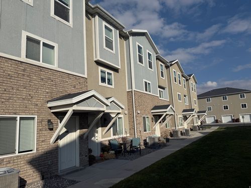 96 E 670 N, Vineyard, UT, 84059-6563 | Card Image