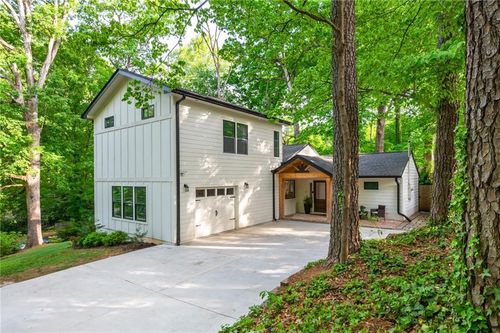 1461 Lively Ridge Rd Ne, Atlanta, GA, 30329-3709 | Card Image