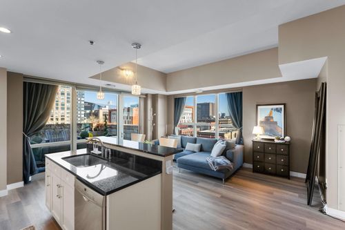 apt-604-929 Portland Ave, Minneapolis, MN, 55404-1241 | Card Image