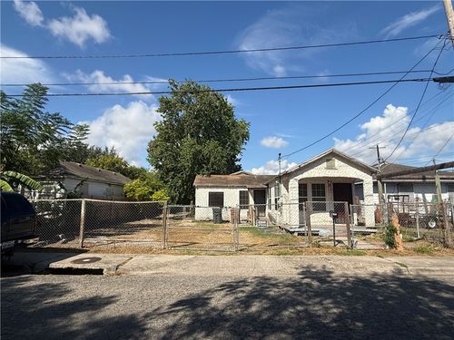 605 Duncan St, Corpus Christi, TX, 78405-2250 | Card Image