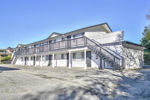 290 Pennsylvania Dr, Watsonville, CA, 95076 | Card Image