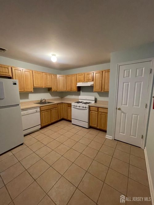 234 Pinelli Dr, Piscataway, NJ, 08854-2262 | Card Image