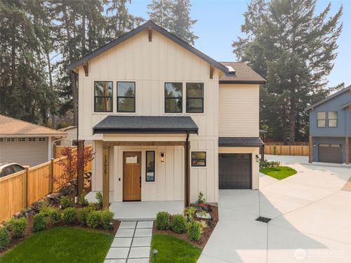 13629 103rd Ave Ne, Kirkland, WA, 98034-2045 | Card Image