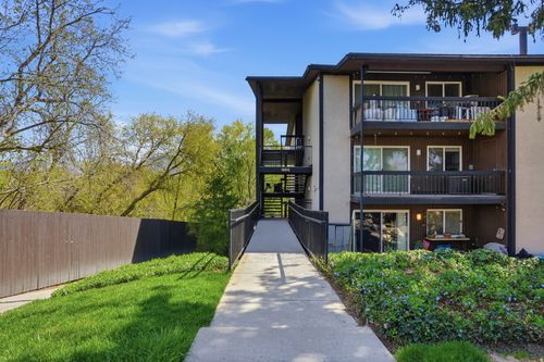 131-4943 S Eastridge Ln, Murray, UT, 84117-5748 | Card Image