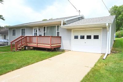 605 W Marion Street, House other with 3 bedrooms, 1 bathrooms and null parking in Manchester IA | Image 2