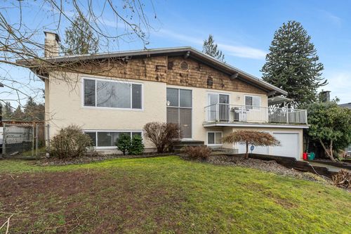 22756 Reid Avenue, House other with 5 bedrooms, 2 bathrooms and 6 parking in Maple Ridge BC | Card Image