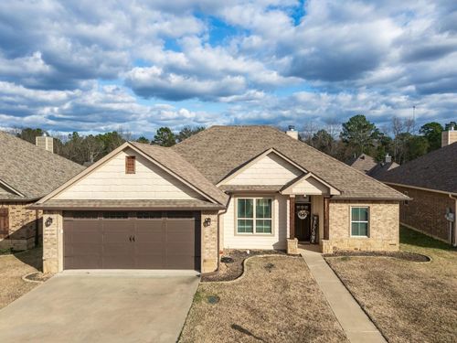 106 Champions Dr, Hallsville, TX, 75650-6019 | Card Image