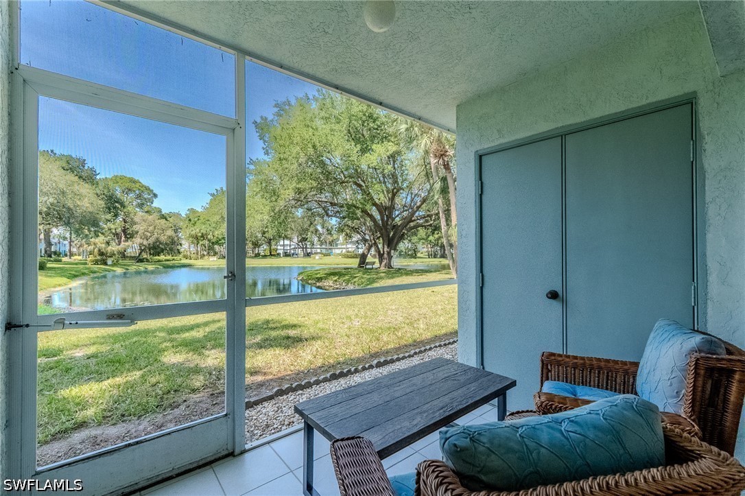 Residential in Naples 2