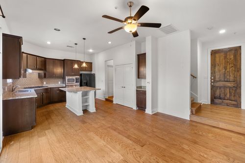 2-8110 Ranch Road 2222, Austin, TX, 78730-2338 | Card Image