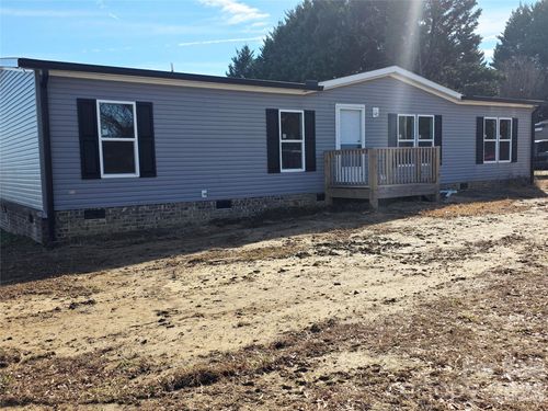 7500 Millersville Rd, Taylorsville, NC, 28681-8946 | Card Image