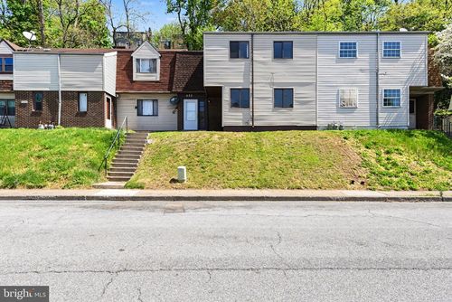 533 Saint Marys Dr, STEELTON, PA, 17113-2917 | Card Image
