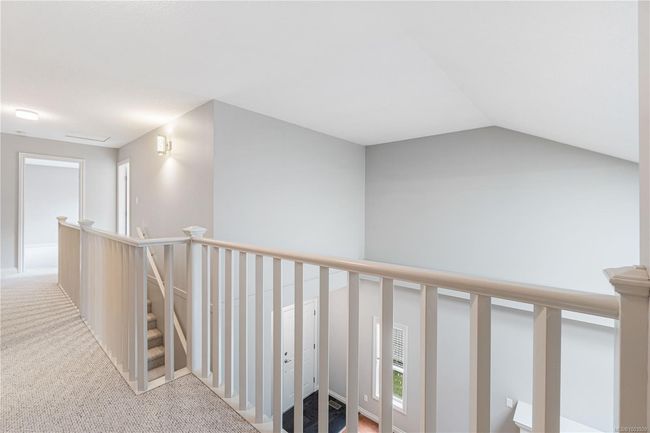 4-Piece upper floor bathroom | Image 33