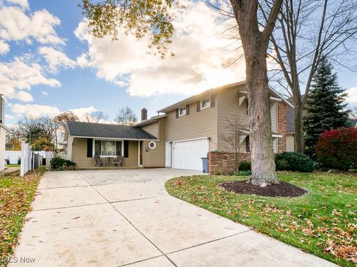 27005 Osborn Rd, Bay Village, OH, 44140-2349 | Card Image