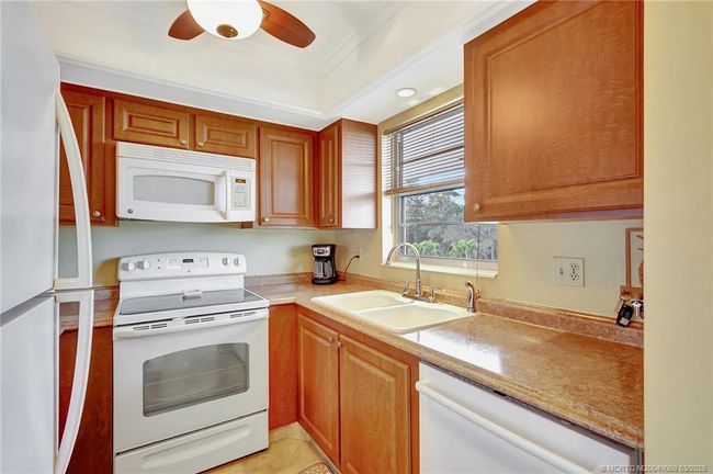 APT-146-8 - 2929 Se Ocean Blvd, Condo with 2 bedrooms, 2 bathrooms and null parking in Stuart FL | Image 8