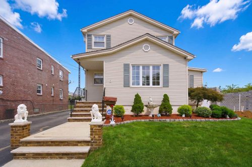752 Forest St, Kearny, NJ, 07032 | Card Image