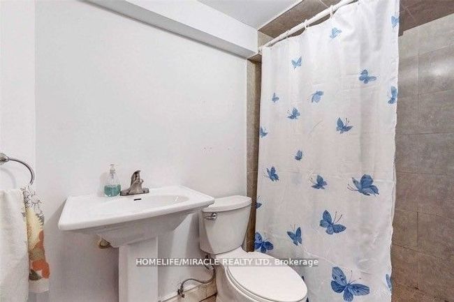 7 Greenhills Sq, House other with 3 bedrooms, 2 bathrooms and 4 parking in Brampton ON | Image 20
