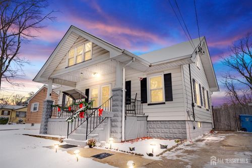 186 Metuchen Ave, Woodbridge, NJ, 07095-1208 | Card Image