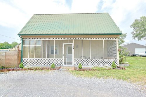 582 Cerulean Rd, Cadiz, KY, 42211-9659 | Card Image