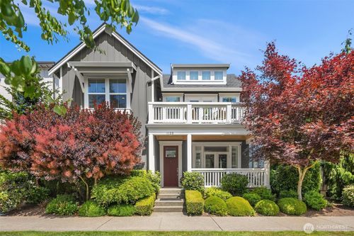 1136 Pine Crest Cir Ne, Issaquah, WA, 98029-7468 | Card Image