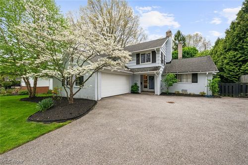 23706 Wimbledon Rd, Shaker Heights, OH, 44122-3148 | Card Image