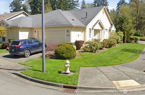 13702 231st Ln Ne, Redmond, WA, 98053-5697 | Card Image