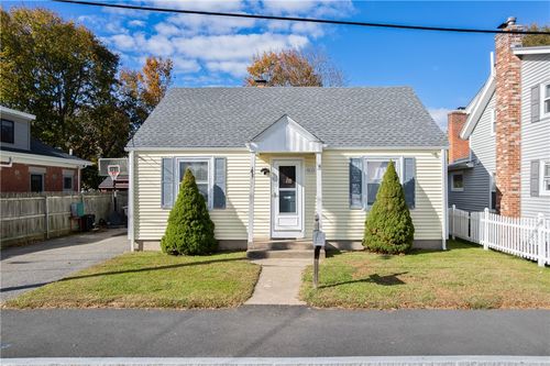 51 Hope St, Lincoln, RI, 02865-1916 | Card Image