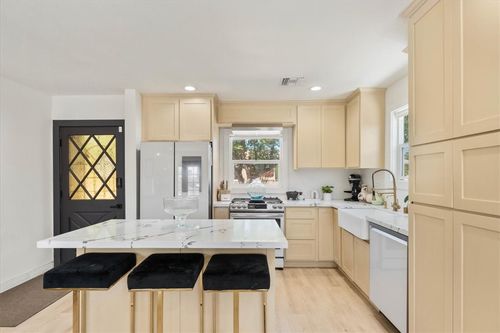 1456 N 9th St, Colton, CA, 92324 | Card Image
