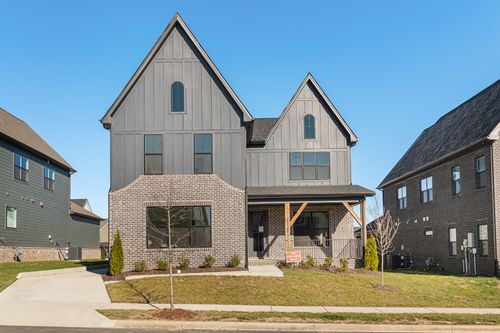 3328 Longport Ln, Thompsons Station, TN, 37179-6800 | Card Image