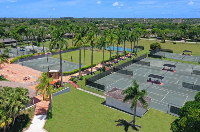 2571 Players Court, House other with 3 bedrooms, 2 bathrooms and null parking in Wellington FL | Image 43