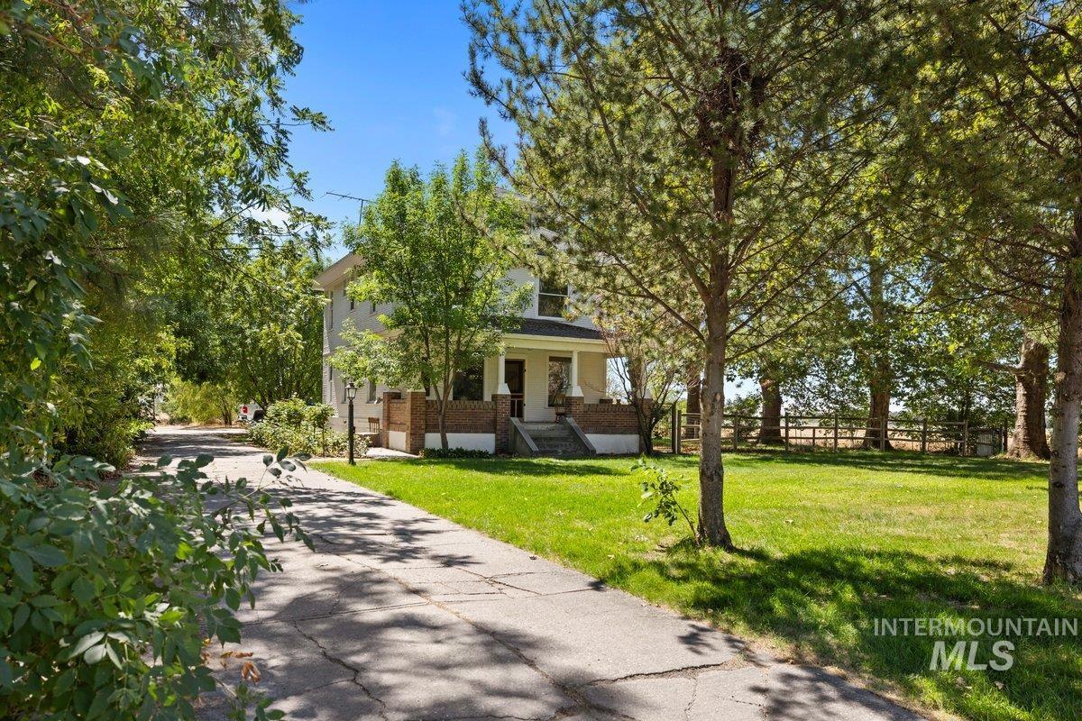 Sunset Dr, Emmett, ID 83617
