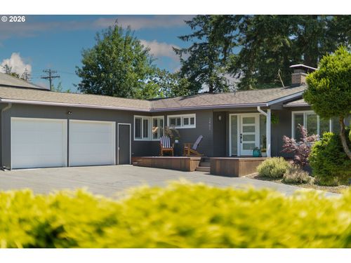 2461 Warwick St, West Linn, OR, 97068-3864 | Card Image