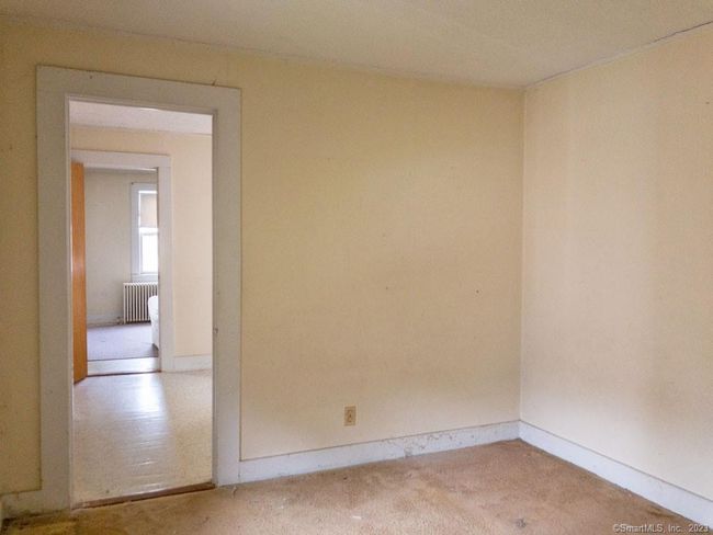 Unit 2 - Living Room | Image 7