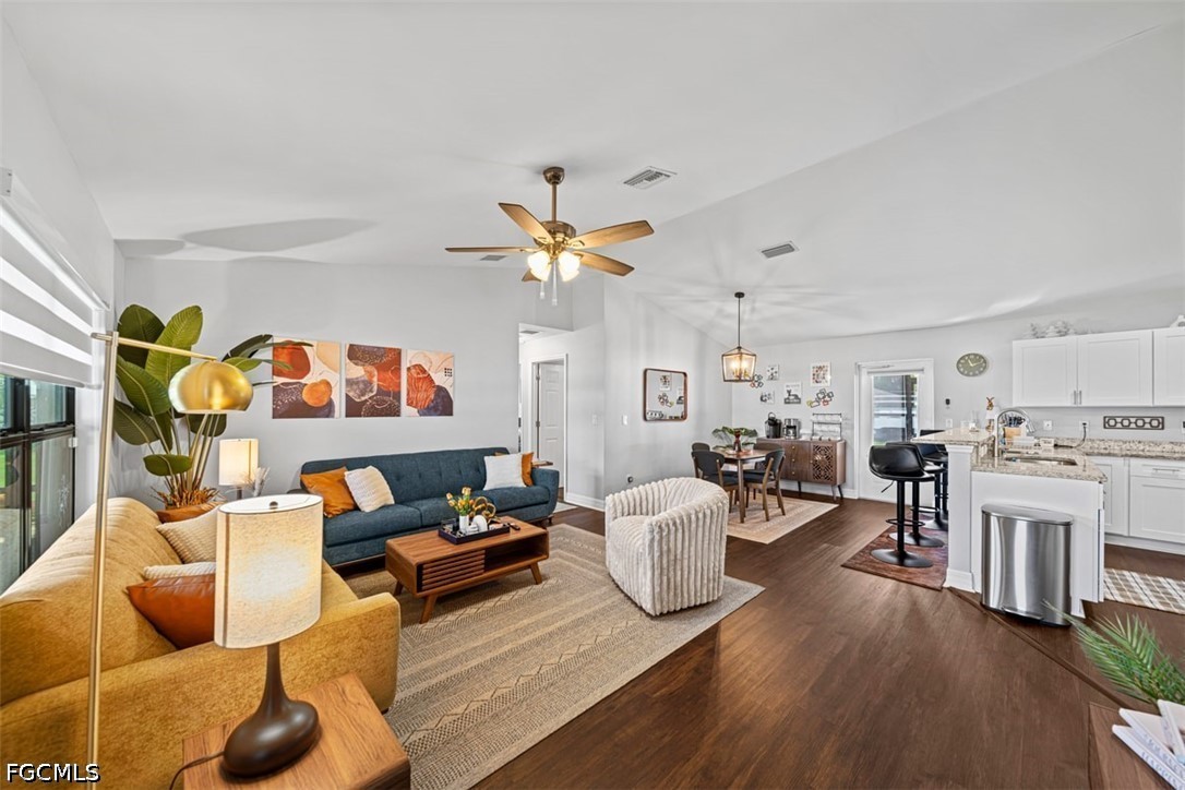 Residential Lease in Cape Coral