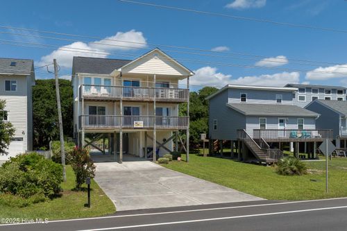 1125 Topsail Dr, Surf City, NC, 28445-6763 | Card Image