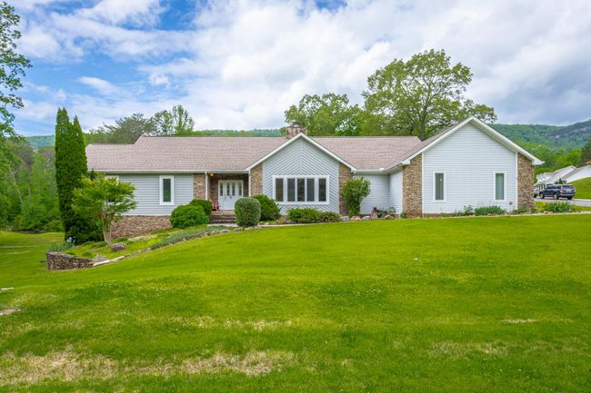 19 Lower Brow Rd, House other with 5 bedrooms, 4 bathrooms and null parking in Dunlap TN | Image 136