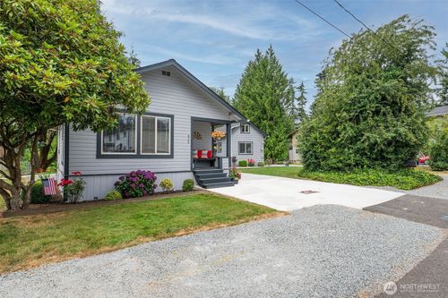 845 3rd Ave Nw, Issaquah, WA, 98027-2429 | Card Image